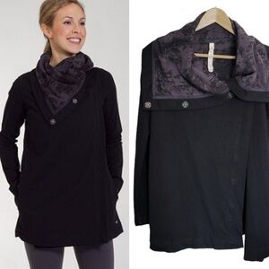 Lululemon Savasana Wrap Black Jacket 4 Wrap Snap Buttons